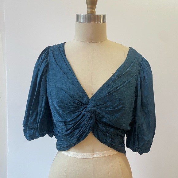 Cinq a Sept Vada Top made with Sustainable Viscose Jacquard - Large - Picture 1 of 9